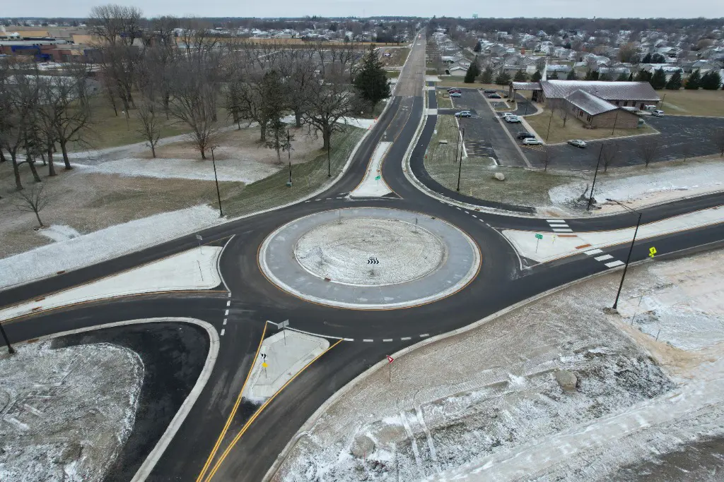 Photograph of 18th Street Southeast roundabout in Owatonna