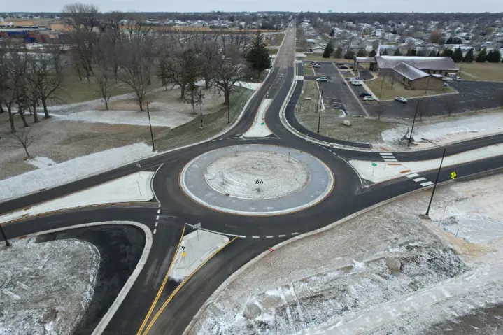 Photograph of 18th Street Southeast roundabout in Owatonna